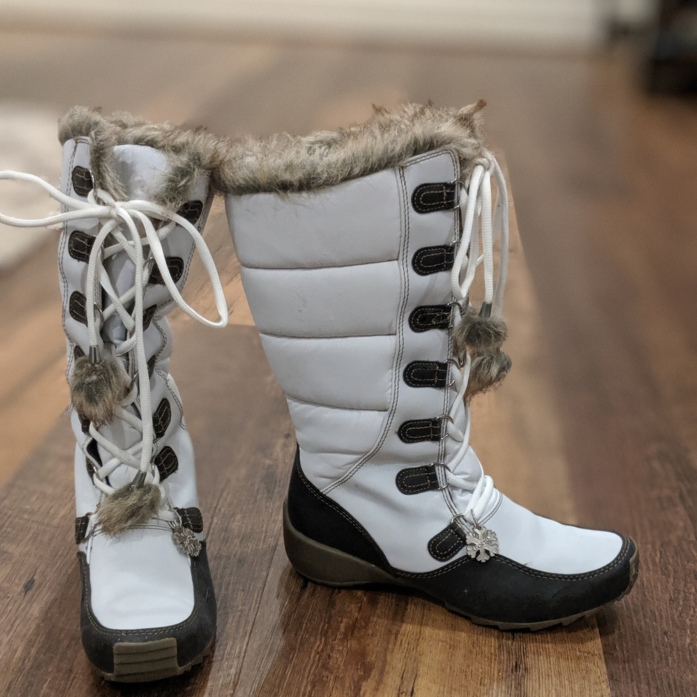 Fur-lined Sporto snow boots